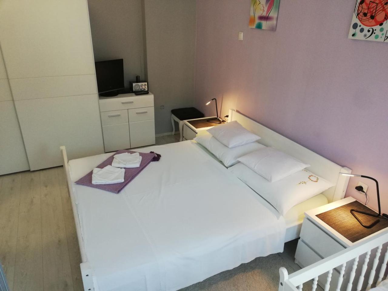 Apartments Krapinske Toplice Krtak Biba מראה חיצוני תמונה